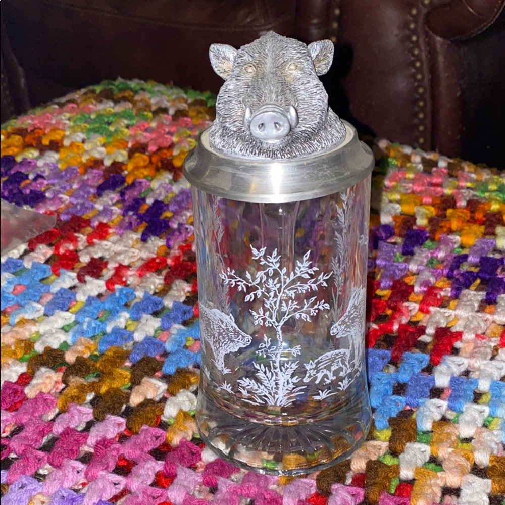 BX46 Silver and Clear Glass 95% Zinn German Beer Stein with Boar Design - Picture 6 of 7